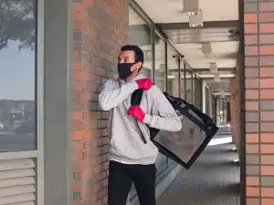 تحدي تسليم الميل الأخير